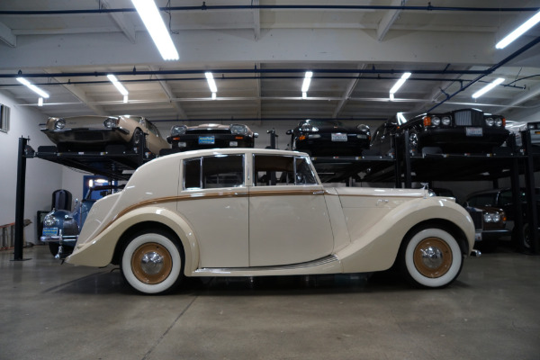 Used 1947 Bentley MARK VI 4.25L ALUMINUM FREESTONE & WEBB COACHBUILT SEDAN  | Torrance, CA