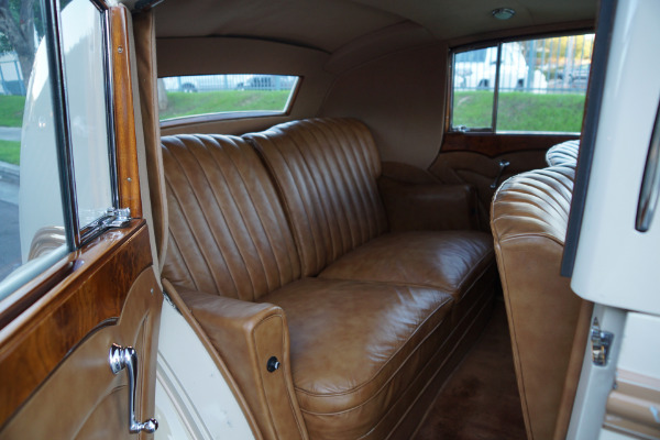 Used 1947 Bentley MARK VI 4.25L ALUMINUM FREESTONE & WEBB COACHBUILT SEDAN  | Torrance, CA