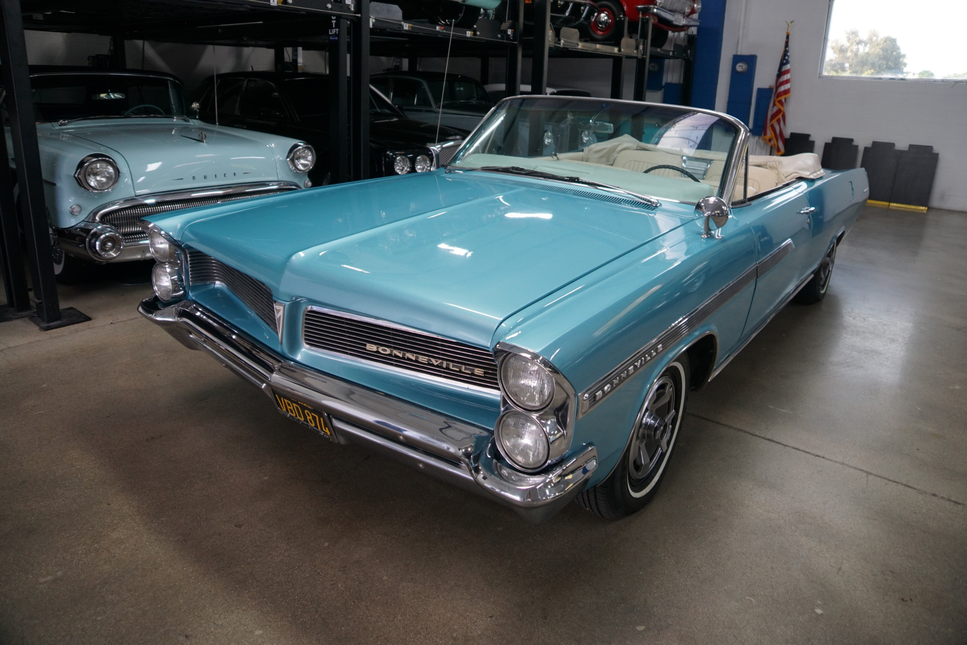 1963 Pontiac Bonneville 400 V8 Convertible Stock # 5597 for