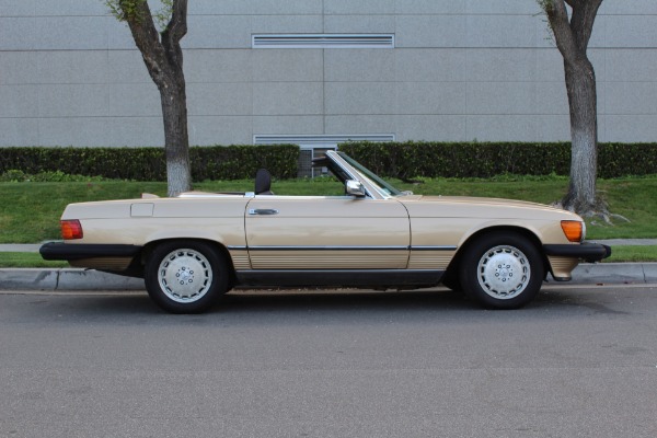 Used 1987 Mercedes-Benz 560SL Convertible with 84K original miles 560 SL | Torrance, CA