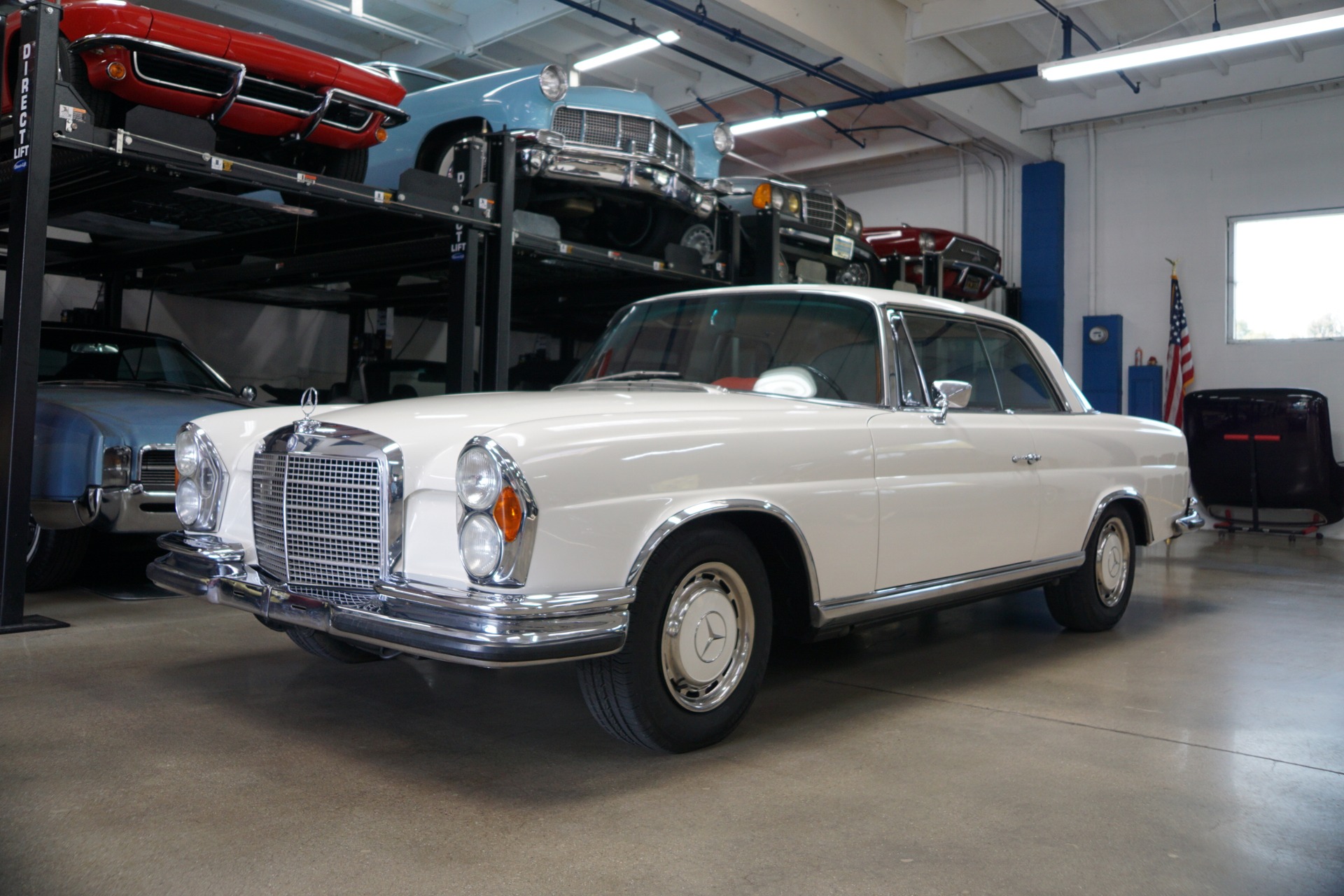Used 1971 Mercedes-Benz 280SE 3.5 V8 Coupe with factory 4 spd manual  | Torrance, CA