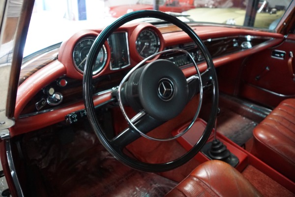 Used 1971 Mercedes-Benz 280SE 3.5 V8 Coupe with factory 4 spd manual  | Torrance, CA