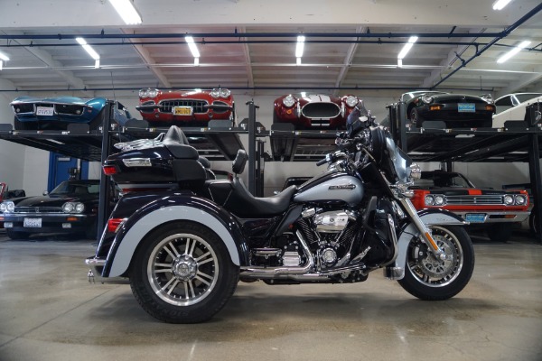 Used 2019 Harley Davidson Ultra Classic Tri Glide Trike with 6,200 original miles  | Torrance, CA