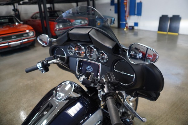 Used 2019 Harley Davidson Ultra Classic Tri Glide Trike with 6,200 original miles  | Torrance, CA