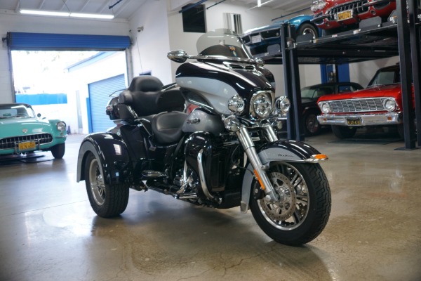 Used 2019 Harley Davidson Ultra Classic Tri Glide Trike with 6,200 original miles  | Torrance, CA