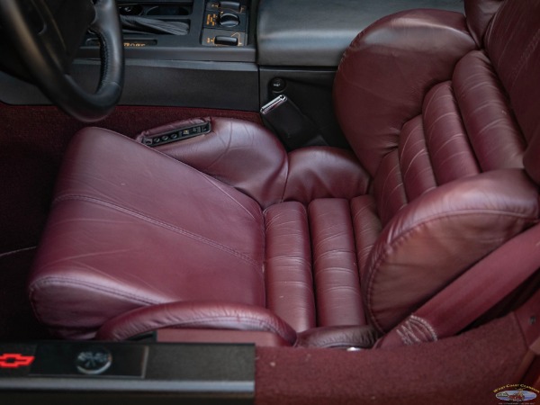 Used 1993 Chevrolet Corvette 40th Anniversary Edition Conv with 7K orig miles | Torrance, CA