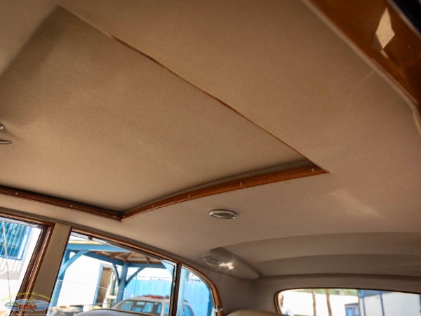 Used 1955 Rolls-Royce Silver Dawn Lightweight H.J. Mulliner Coachbuilt 4 Door Sedan | Torrance, CA