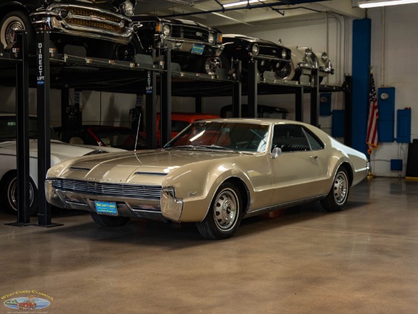 https://www.thewestcoastclassics.com/galleria_images/2131/2131_main_f.jpg