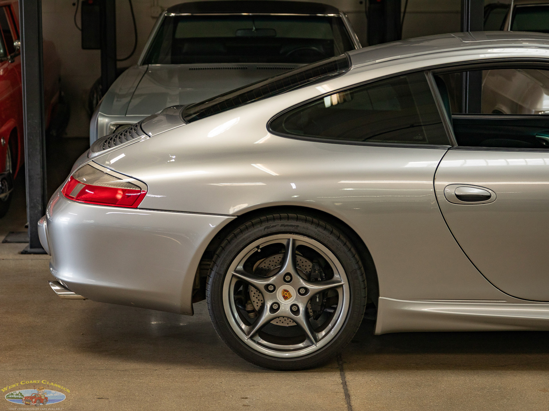 2004 Porsche 911 Carrera 4S Coupe's photo